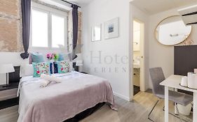 Ayz Juan De Mena - Auto Check-In Property